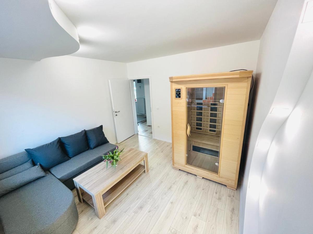 ליוטומר Luxe Apartments מראה חיצוני תמונה
