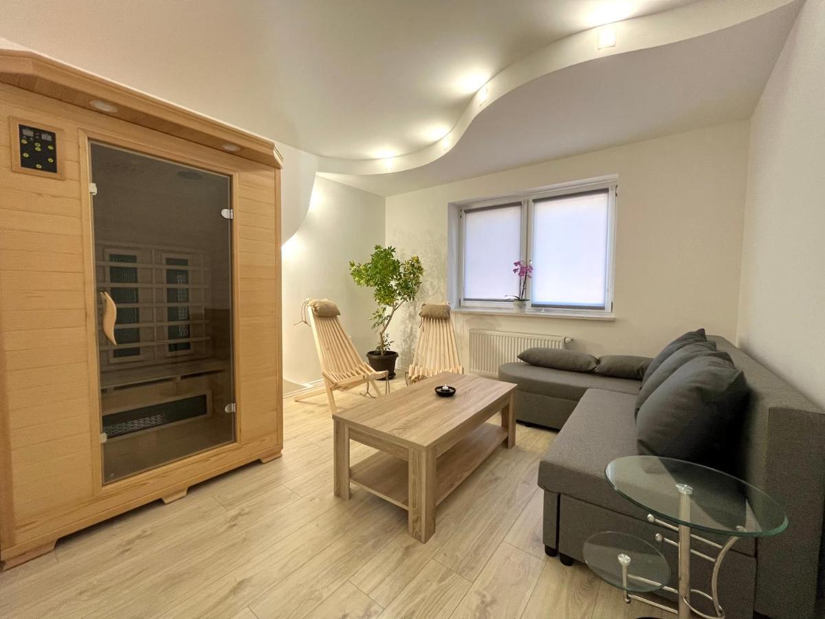ליוטומר Luxe Apartments מראה חיצוני תמונה